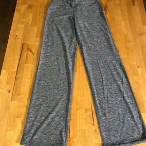 Lululemon size 4 full length pants